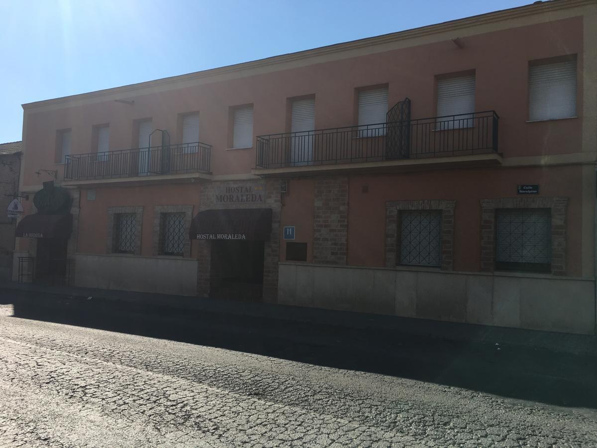 Hostal Moraleda ** Piedrabuena Exterior photo